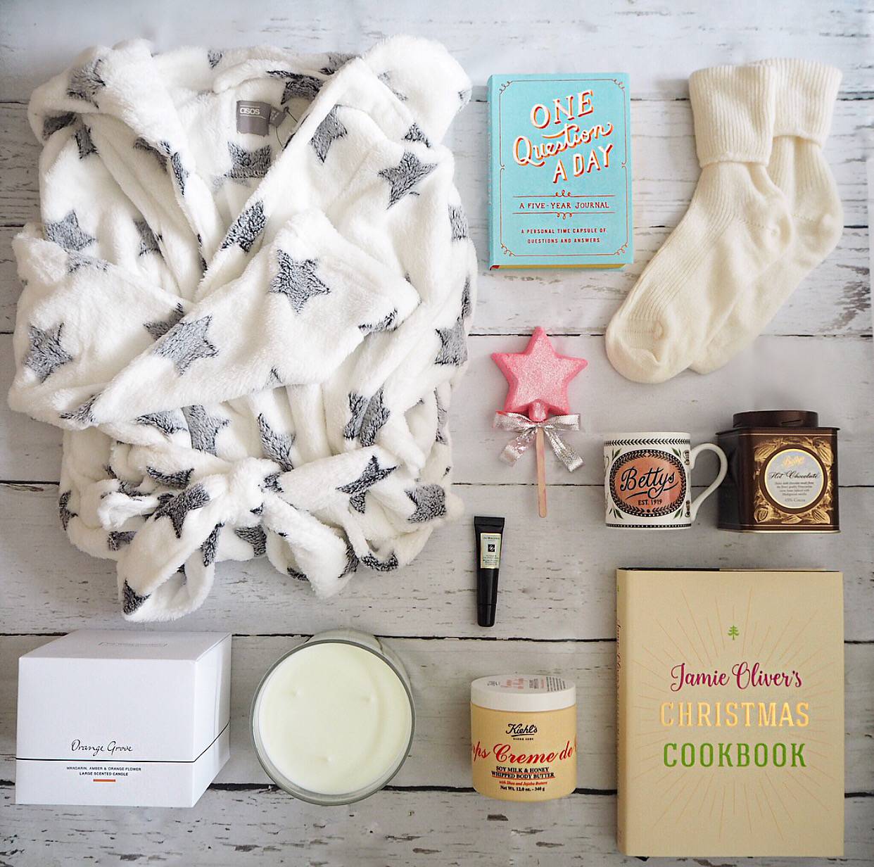 Gifts For The Cosy Girl Christmas Gift Guide 2017